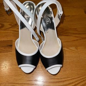 Michael Kors black and white heel